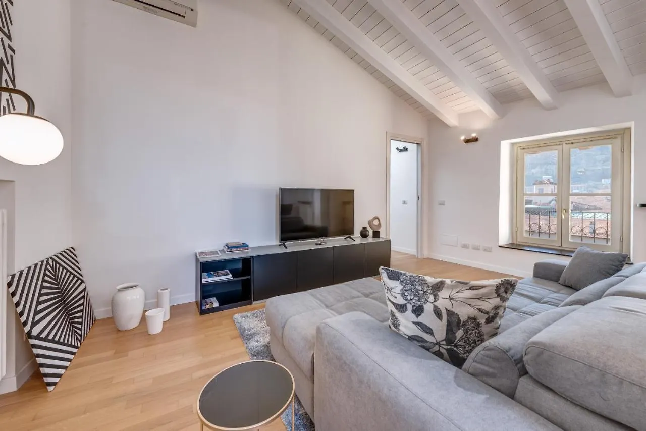 Duomo-Porta Torre Penthouse With Private Terrace Apartment Como 0*,